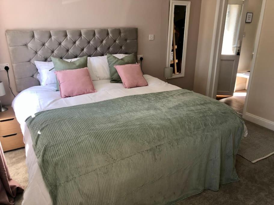 Quiet And Cosy Flat, Close To Centre Бат